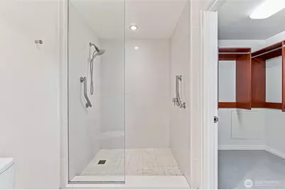 500 106th Avenue NE #1205, Bellevue, WA 98004 - Photo 23