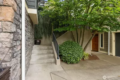 514 Prospect Street #B, Seattle, WA 98109 - Photo 33