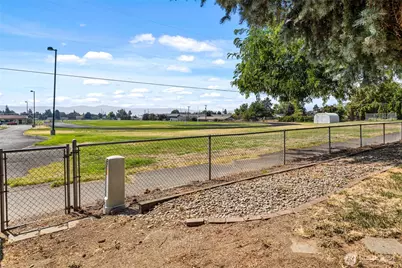 4606 W Glenmoore Circle, Yakima, WA 98908 - Photo 31
