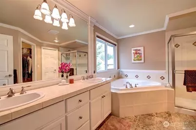 921 274th Way SE, Sammamish, WA 98075 - Photo 15