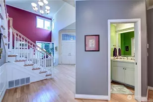 921 274th Wy SE, Sammamish, WA 98075 - Photo 11