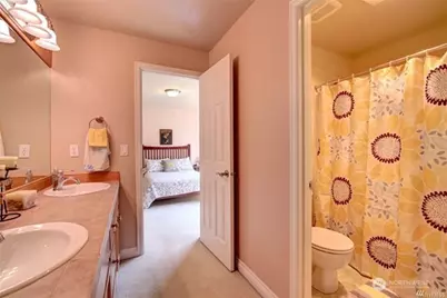 921 274th Way SE, Sammamish, WA 98075 - Photo 19