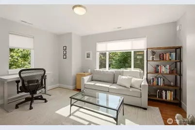 6800 Oswego Place NE, Seattle, WA 98115 - Photo 21