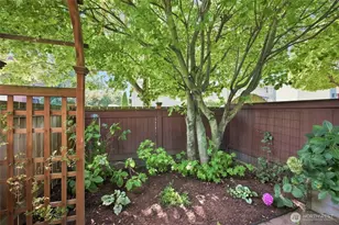 6800 Oswego Pl NE, Seattle, WA 98115 - Photo 29