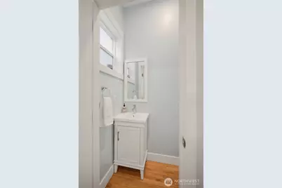 6800 Oswego Place NE, Seattle, WA 98115 - Photo 17