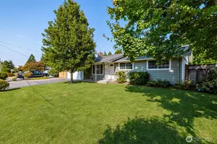 1206 S Walnut St, Burlington, WA 98233 - Photo 3
