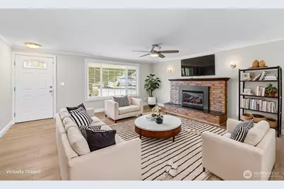 1206 S Walnut St, Burlington, WA 98233 - Photo 5