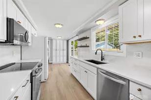 1206 S Walnut St, Burlington, WA 98233 - Photo 7