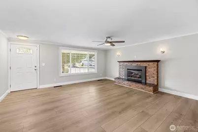1206 S Walnut St, Burlington, WA 98233 - Photo 13