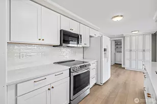 1206 S Walnut St, Burlington, WA 98233 - Photo 9