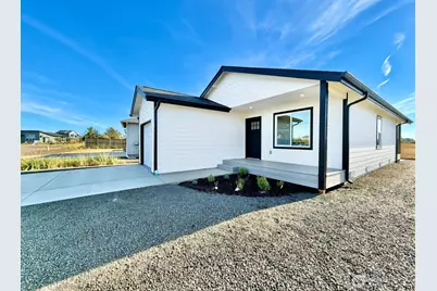 1401 Diamond Head Avenue SW, Ocean Shores, WA 98569 - Photo 1