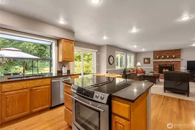 19318 SE 328th Place, Kent, WA 98042 - Photo 15