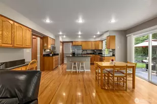 19318 SE 328th Pl, Kent, WA 98042 - Photo 11