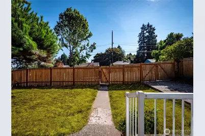 12015 69th Avenue S, Seattle, WA 98178 - Photo 25