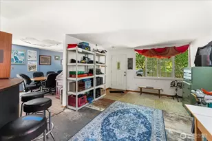 8730 Palatine Ave N, Seattle, WA 98103 - Photo 3