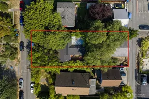 8730 Palatine Ave N, Seattle, WA 98103 - Photo 15