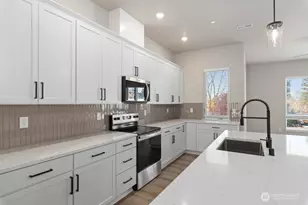 12814 66th Ave S, Seattle, WA 98178 - Photo 11
