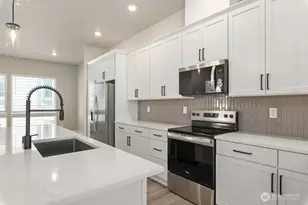 12814 66th Ave S, Seattle, WA 98178 - Photo 15
