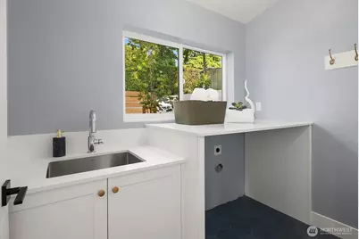 3446 13th Avenue W #B, Seattle, WA 98119 - Photo 21