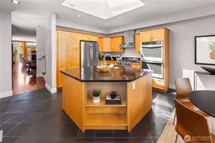 2358 Fairview Ave E, Seattle, WA 98102 - Photo 7