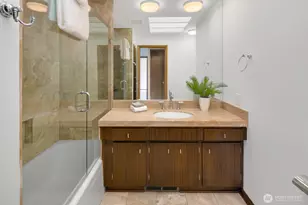 3051 44th Ave W, Seattle, WA 98199 - Photo 21