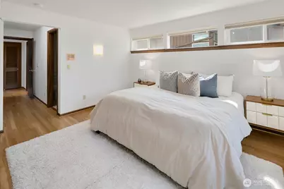 3051 44th Avenue W, Seattle, WA 98199 - Photo 17