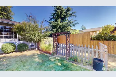 3000 NE 73rd Street, Bremerton, WA 98311 - Photo 3