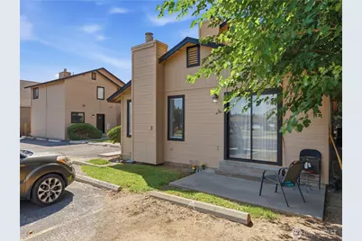 1321 Maple St #A, Wenatchee, WA 98801 - Photo 11