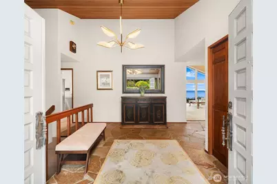 231 Skyline Drive, Edmonds, WA 98020 - Photo 3