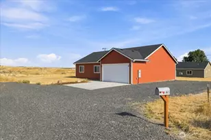 621 SW Pope Ave, Wilbur, WA 99185 - Photo 3