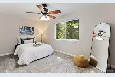 22445 Sunridge Way NE, Poulsbo, WA 98370 - Photo 17