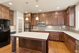 5500 NE 9th St, Renton, WA 98059 - Photo 9