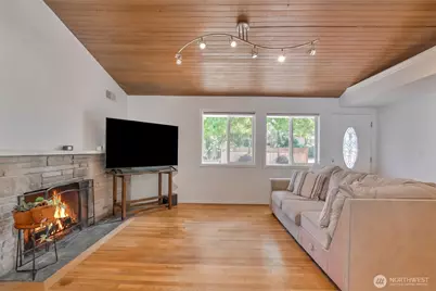 16817 15th Avenue NE, Shoreline, WA 98155 - Photo 3