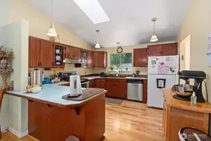 19224 Sprague Dr, Bothell, WA 98012 - Photo 13