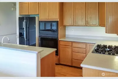2349 SW Harbor Avenue SW #101, Seattle, WA 98126 - Photo 9