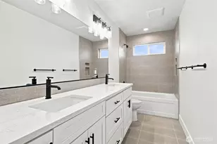 8121 35th St W, University Place, WA 98466 - Photo 27