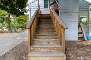 904 SE Birch Ave, College Place, WA 99324 - Photo 3