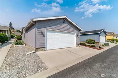 1228 Hill Street, Wenatchee, WA 98801 - Photo 3