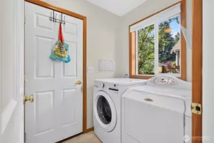 1223 199th St SW, Lynnwood, WA 98036 - Photo 19