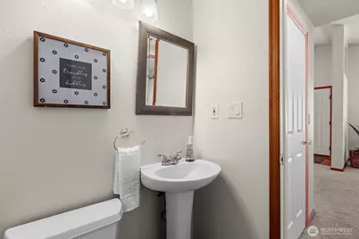 833 S Meyers, Tacoma, WA 98465 - Photo 9