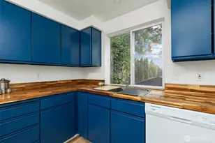 7271 E Patricia St, Port Orchard, WA 98366 - Photo 15