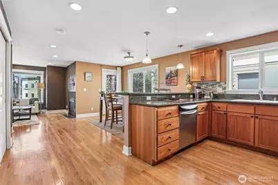 10214 1st Avenue NW #B, Seattle, WA 98177 - Photo 9