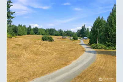 7495 Jewett Road, Clinton, WA 98236 - Photo 3