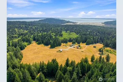 7495 Jewett Road, Clinton, WA 98236 - Photo 1