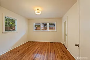 819 NE 100th St, Seattle, WA 98125 - Photo 11