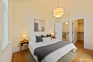 815 NE 100th St, Seattle, WA 98125 - Photo 11