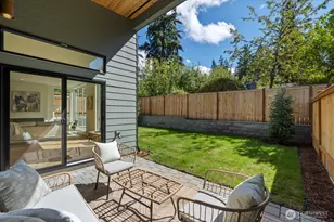 817 NE 100th St, Seattle, WA 98125 - Photo 25