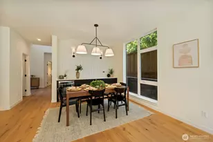817 NE 100th St, Seattle, WA 98125 - Photo 7