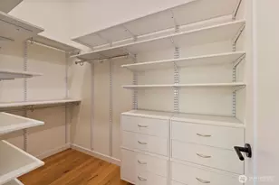 817 NE 100th St, Seattle, WA 98125 - Photo 13