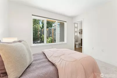 10762 SE 1st Drive #22, Bellevue, WA 98004 - Photo 17
